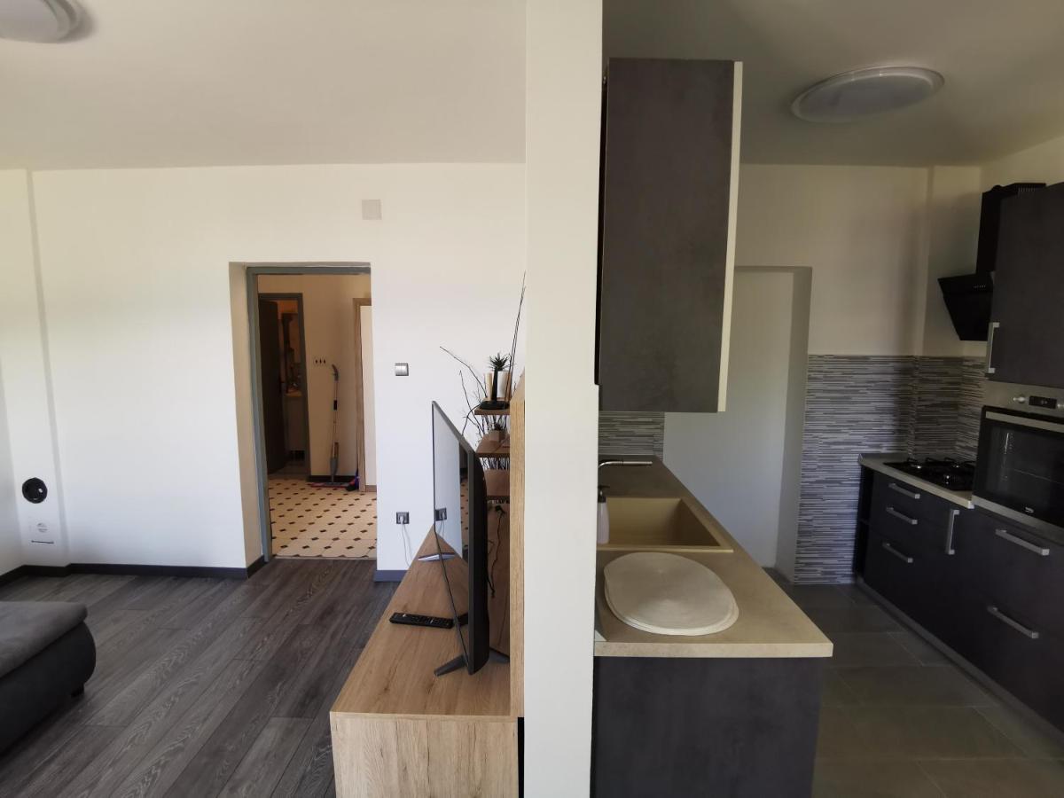 Deedee Apartment Senj  Exteriör bild